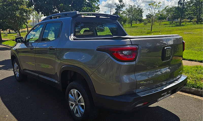 Fiat Toro Freedom 1....