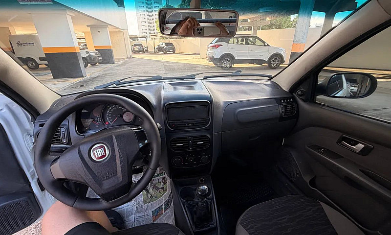 Fiat Strada Working ...