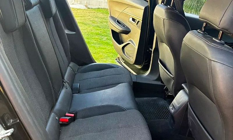 Peugeot 2008 Active ...