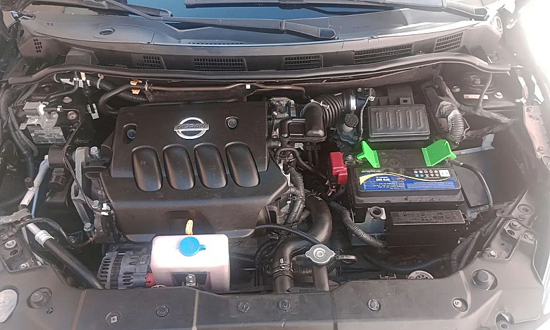 Nissan Tiida S 1.8/1...