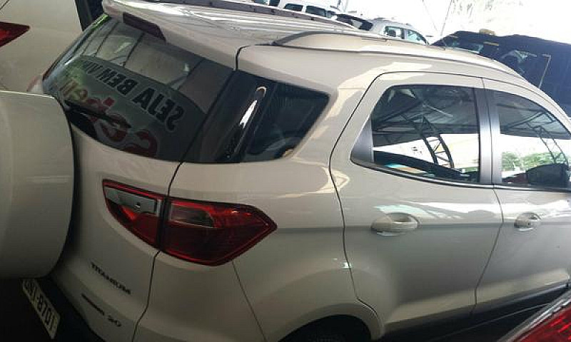 Ford Ecosport Titani...