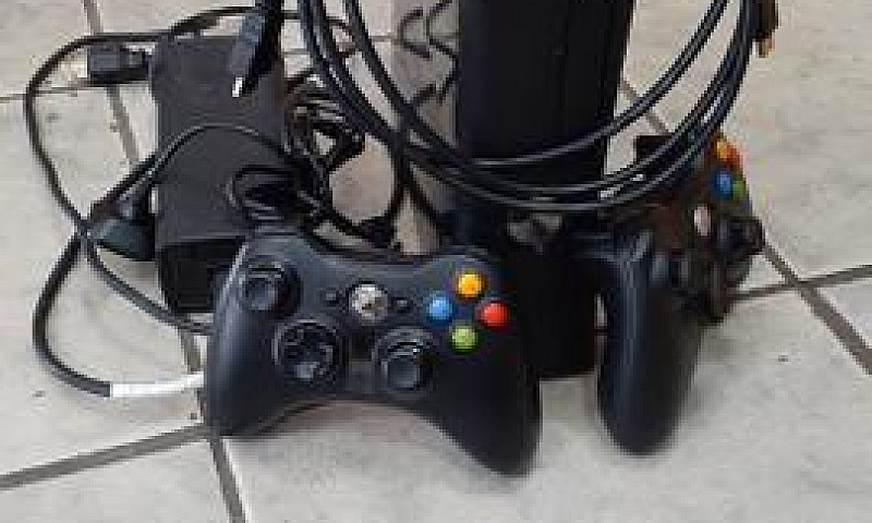 Vende-Se Xbox 360...