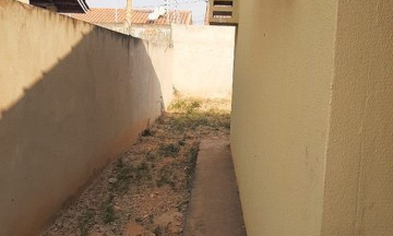 Aluga-Se Casa Sta Te...
