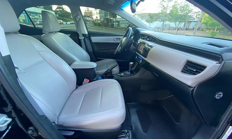 Toyota Corolla 2.0 X...