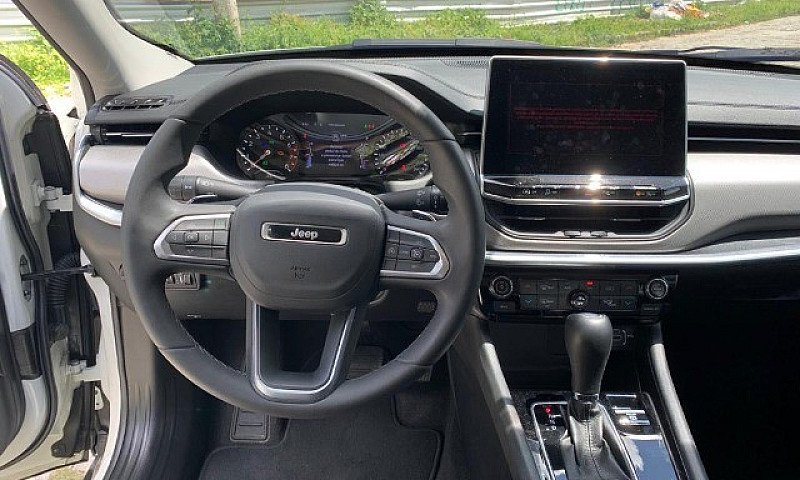 Jeep Compass 1.3 T27...