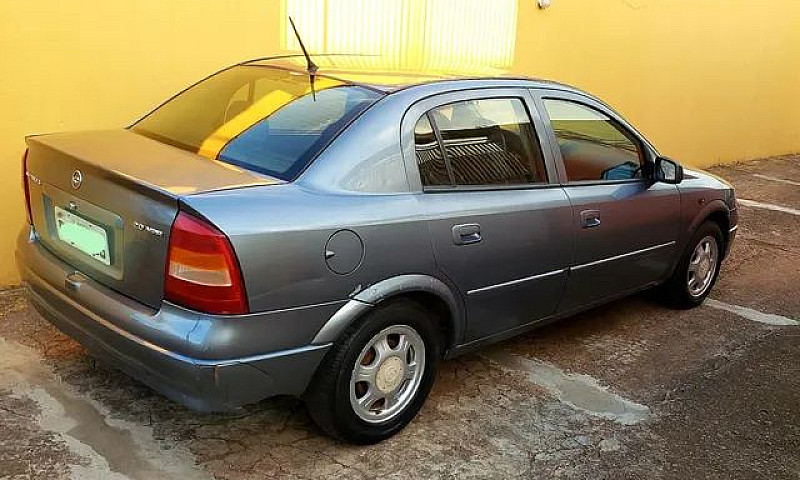 Vendo Astra 2002 Com...