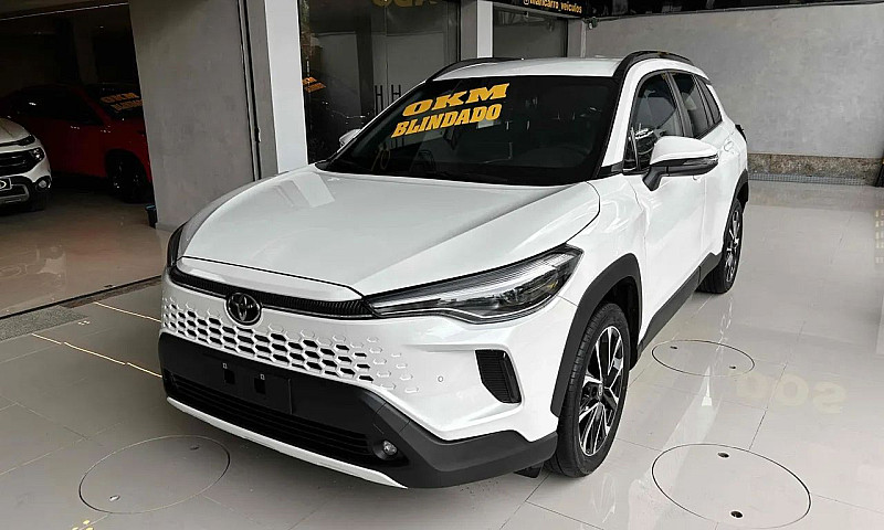 Toyota Corolla Cross...