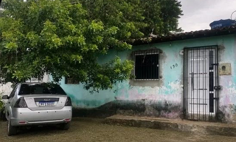 Casa Em Abreu E Lima...