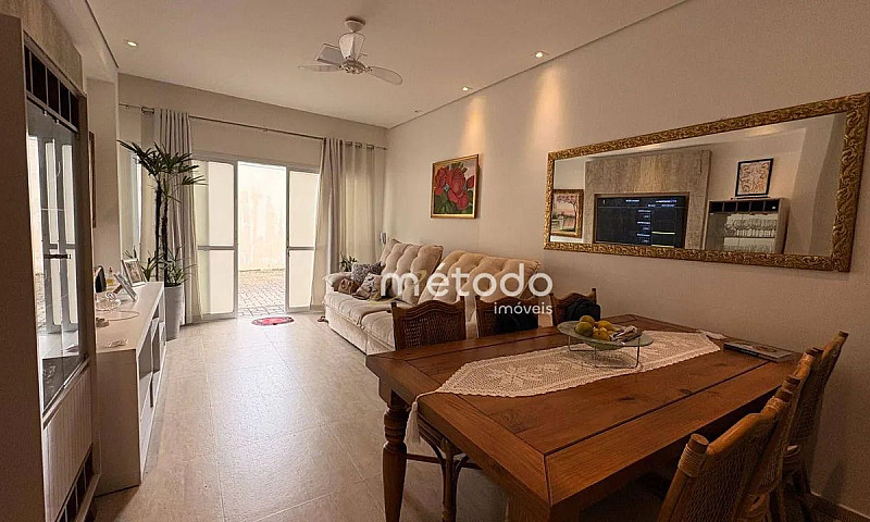 Casa Com 2 Quartos À...