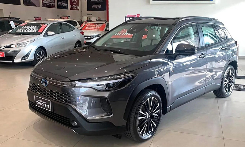 Toyota Corolla Cross...