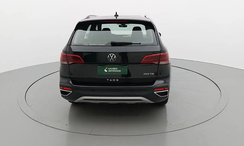 Volkswagen Taos High...