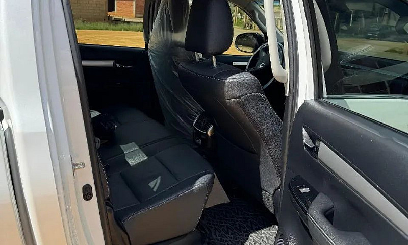 Toyota Hilux Cd Srx ...