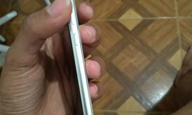 Zenfone 4...