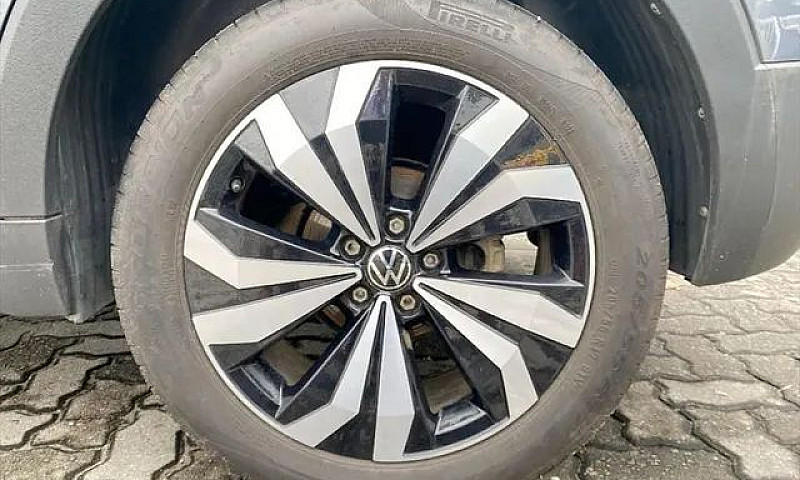 Volkswagen T-Cross 1...