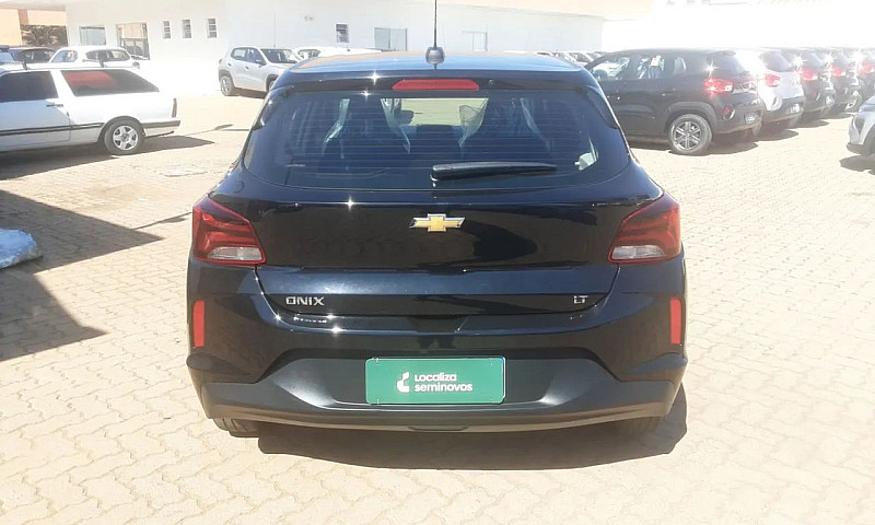 Chevrolet Onix Hatch...