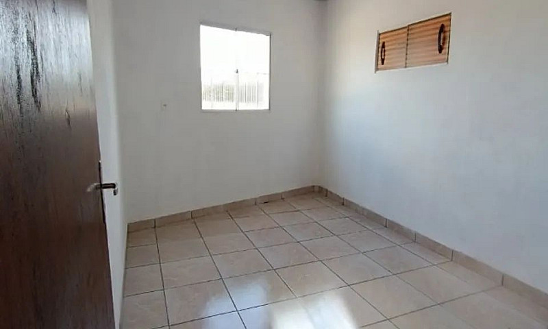 Alugue-Se Casa De 3 ...