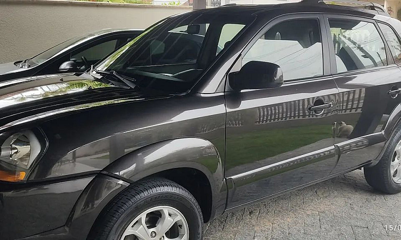 Hyundai Tucson 2.0 1...