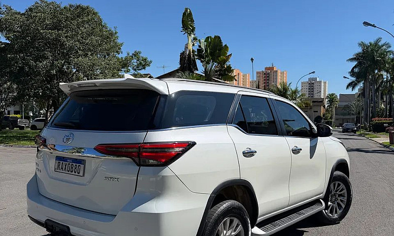 Toyota Hilux Sw4 Srx...