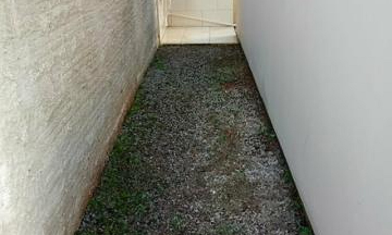 Aluga-Se Casa No Rio...