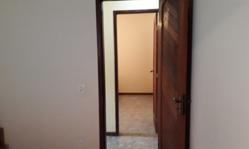 Amparo Vende- Casa L...