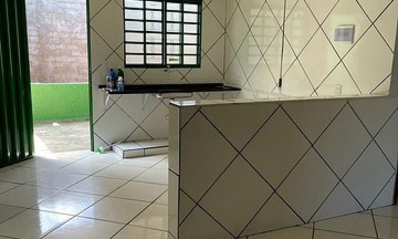 Casa Com 03 Quartos ...
