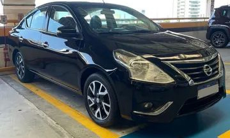 Nissan Versa Sl 2017...