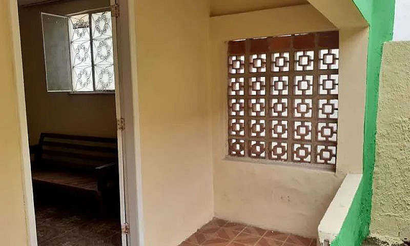 Casa Com 2 Quartos, ...