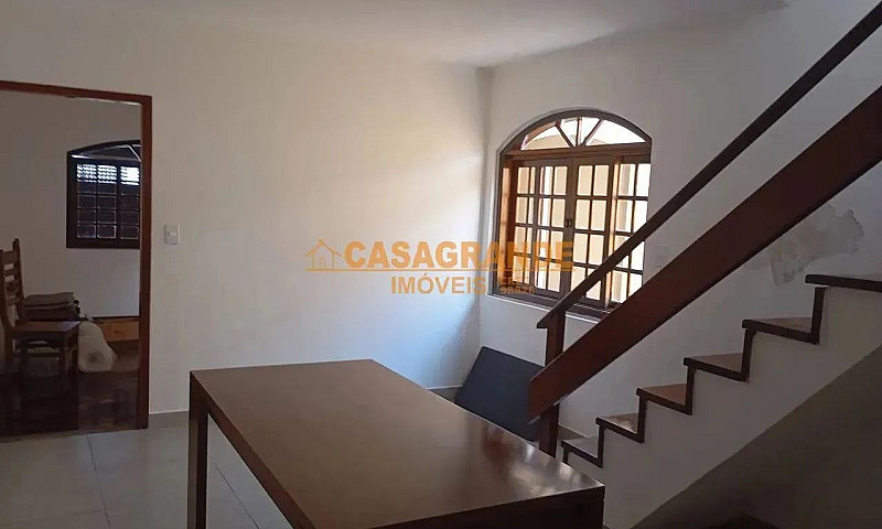 Casa Para Locação  C...