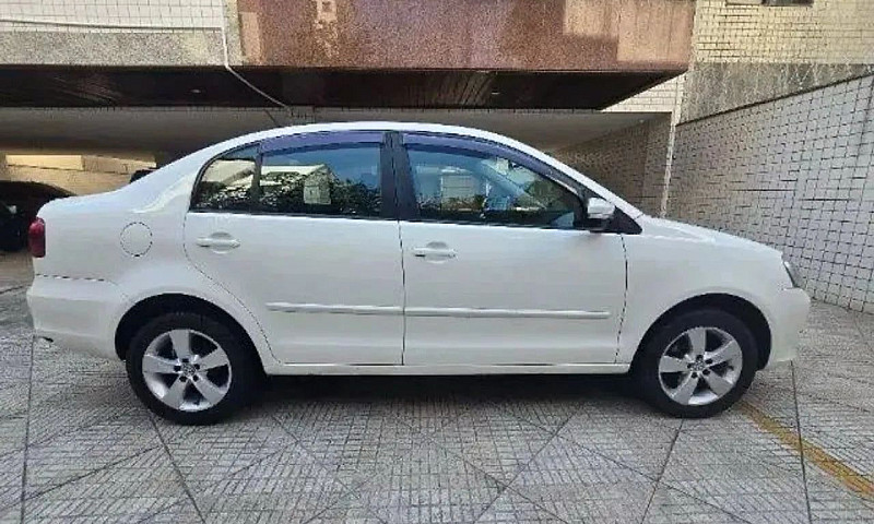 Volkswagen Polo Seda...