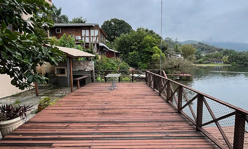 Alugo Casa De 3 Quar...