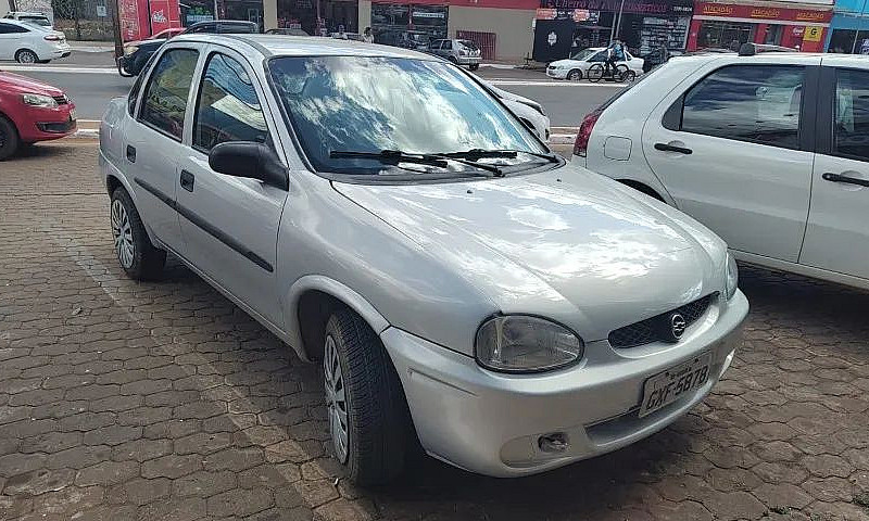Chevrolet Corsa Sed....