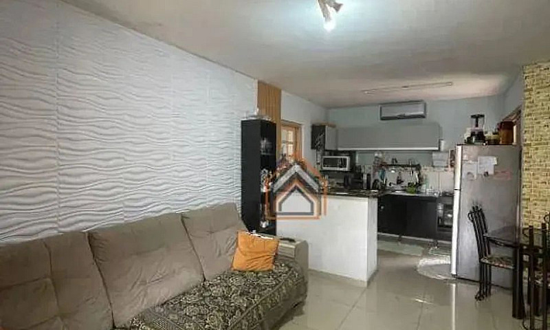 Casa Com 3 Dormitóri...