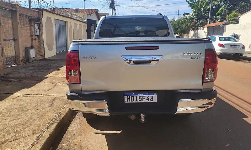 Toyota Hilux Cd Srv ...