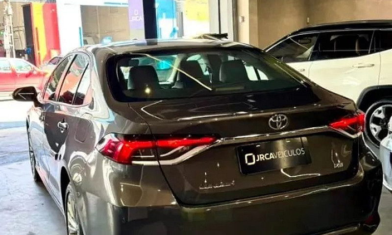 Toyota Corolla Xei 2...