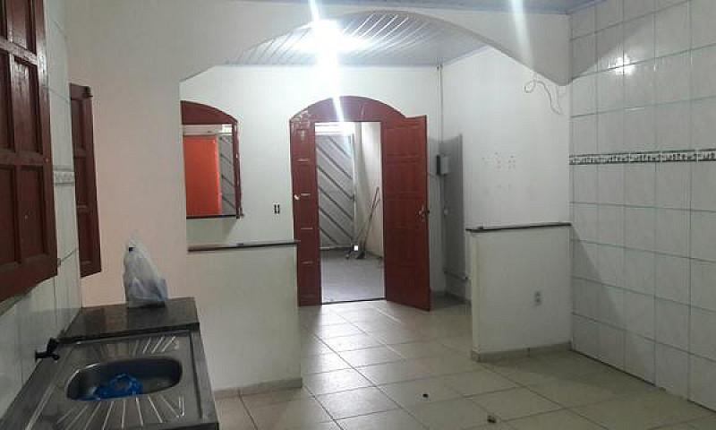 Aluga-Se Uma Casa...