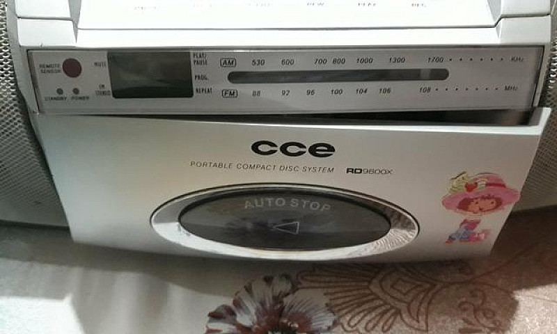 Toca Cd / Rádio...