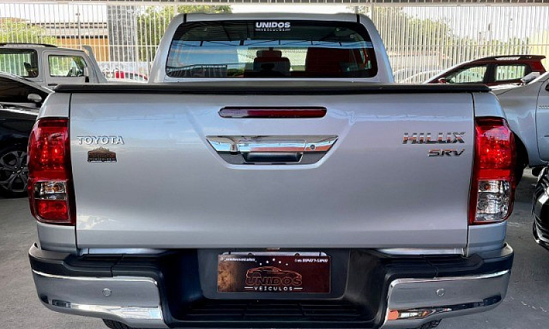 Hilux Srv 2017...