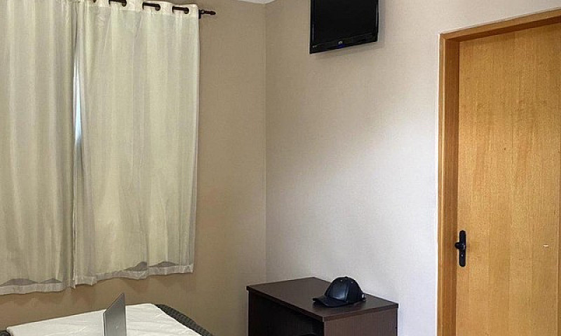Quarto De Aluguel / ...