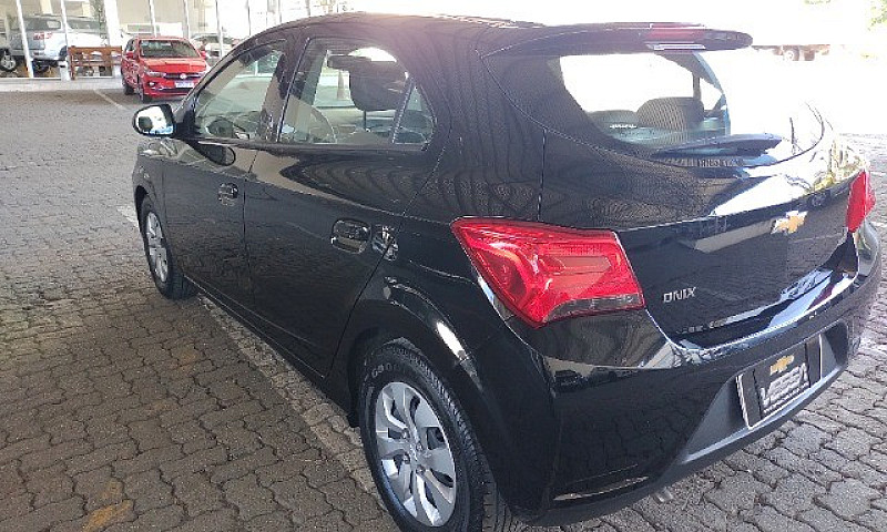 Onix Lt 1.0 2019/201...
