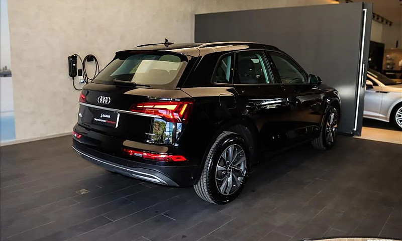 Audi Q5 Prestige 2.0...