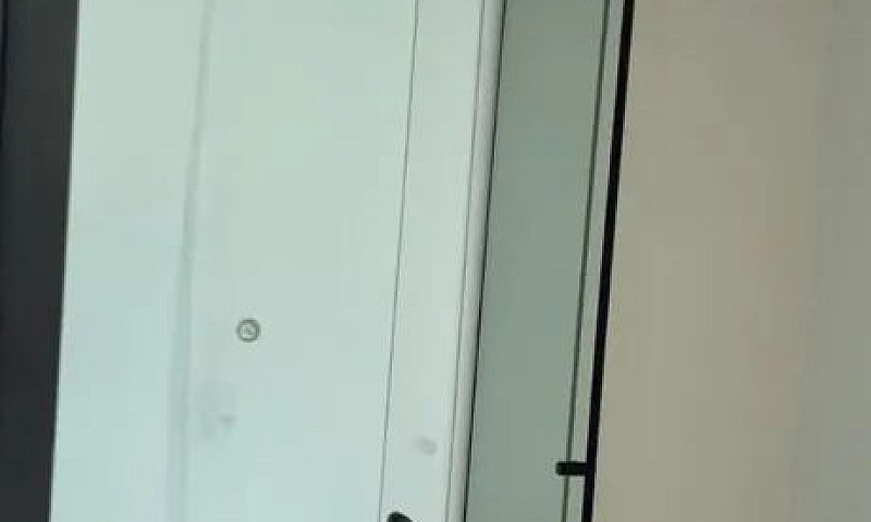 Aluga-Se Kitinete Mo...
