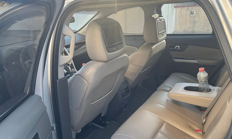Ford Edge Limited 3....