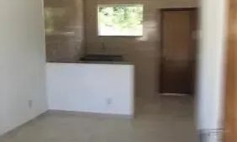 Casa Com 2 Dormitóri...