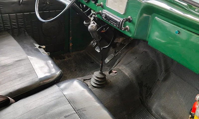 Ford Willys Rural 4X...