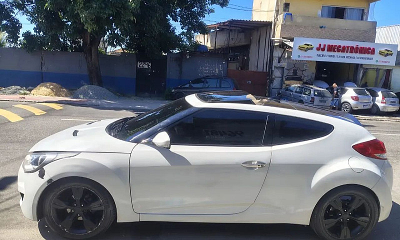 Hyundai Veloster 1.6...