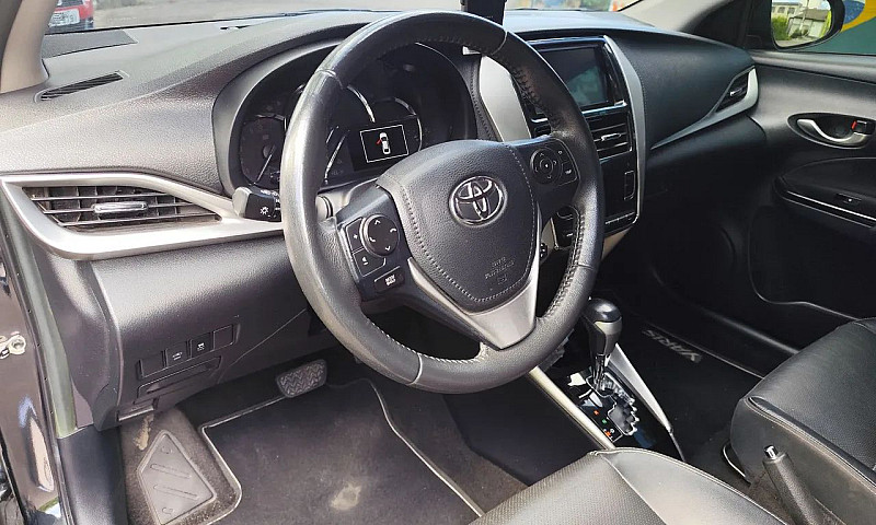 Toyota Yaris Xs Conn...