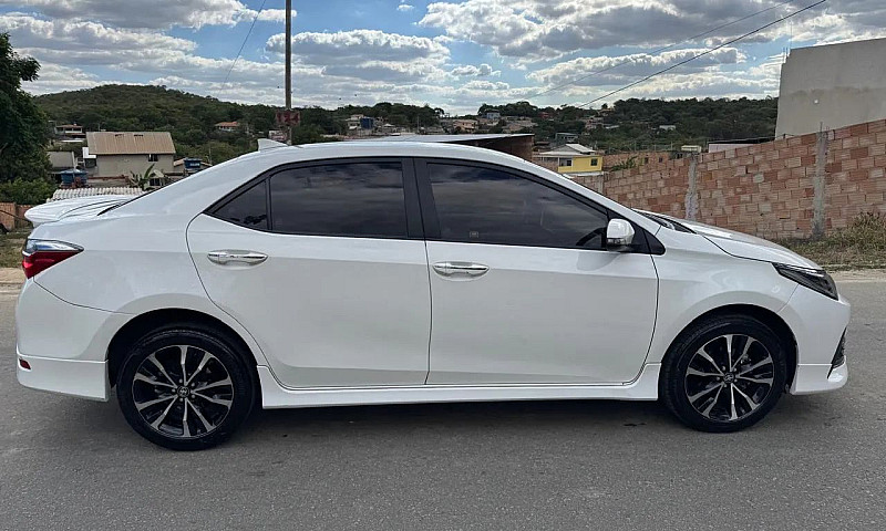 Toyota Corolla Xrs 2...
