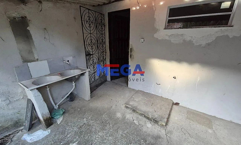 Casa Com 2 Quartos N...