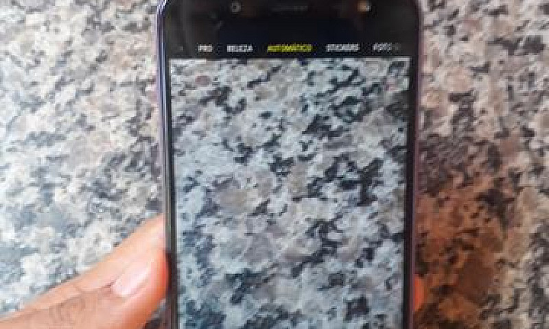 Celular Galaxy J5...