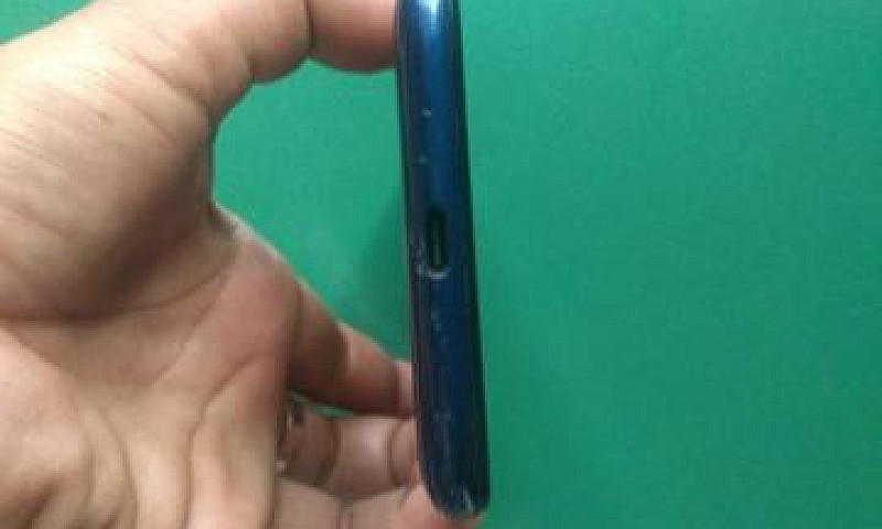 Motorola G7 Power...